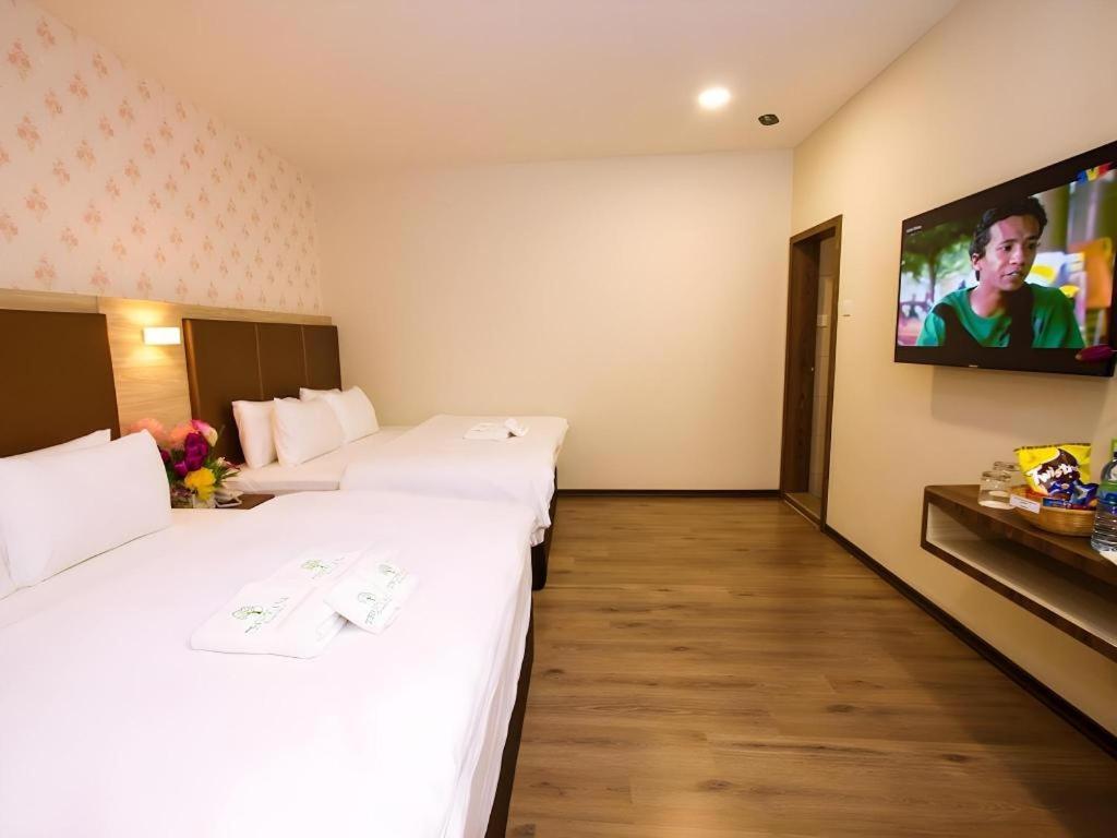 Tropicana Boutique Hotel Muar Exterior photo
