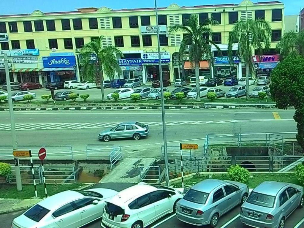 Tropicana Boutique Hotel Muar Exterior photo