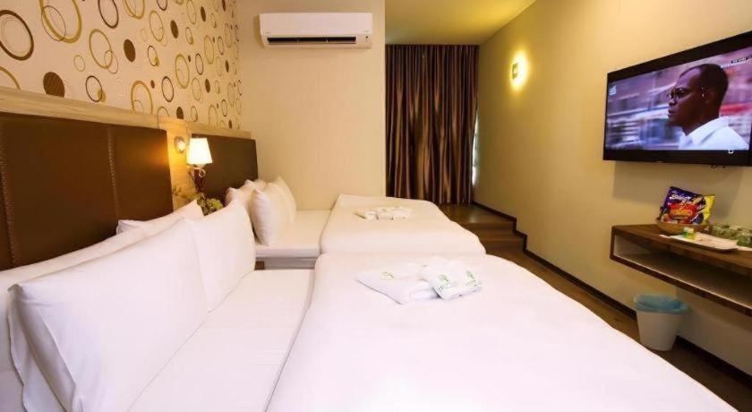 Tropicana Boutique Hotel Muar Exterior photo