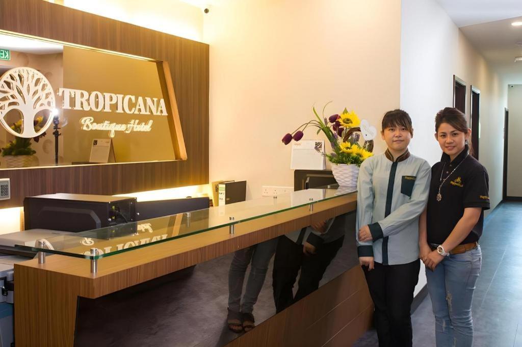 Tropicana Boutique Hotel Muar Exterior photo